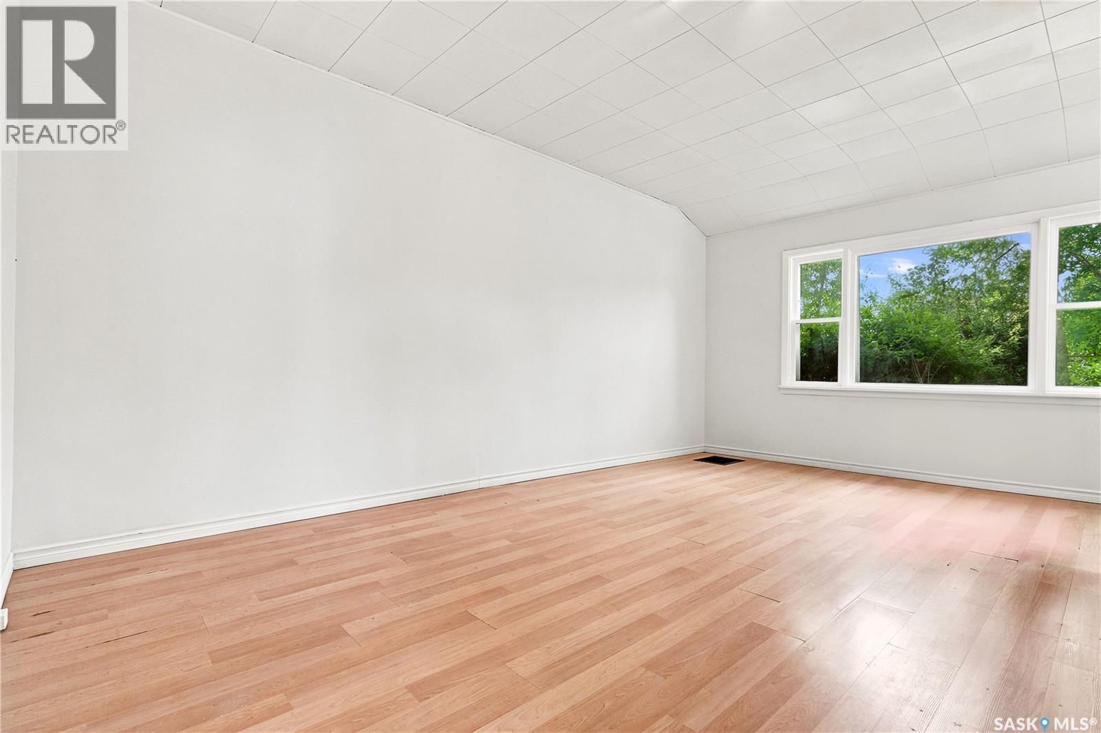 209 T AVENUE N - 10