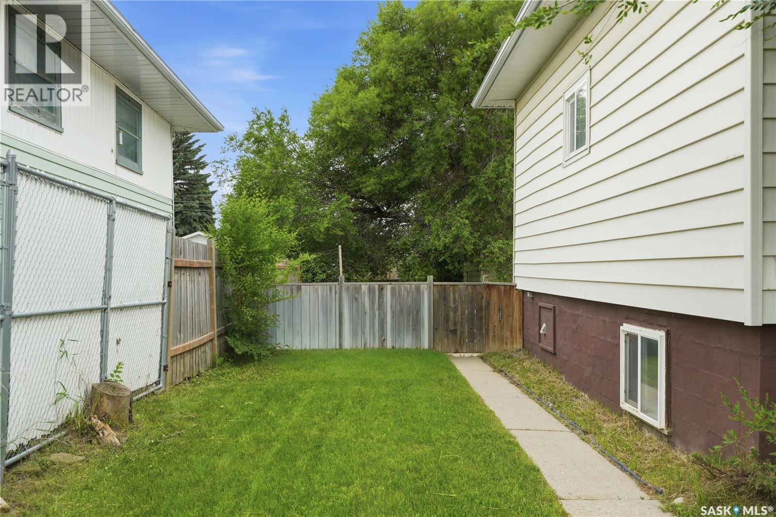 209 T AVENUE N - 37
