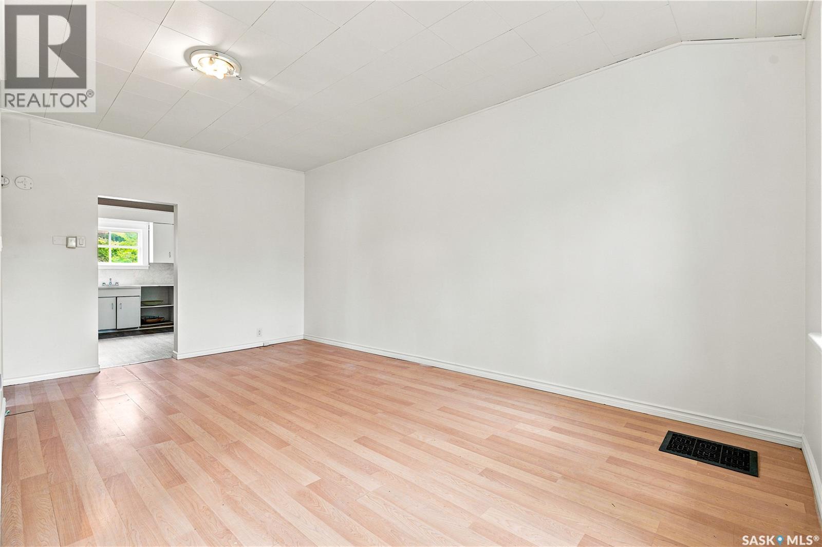 209 T AVENUE N - 9