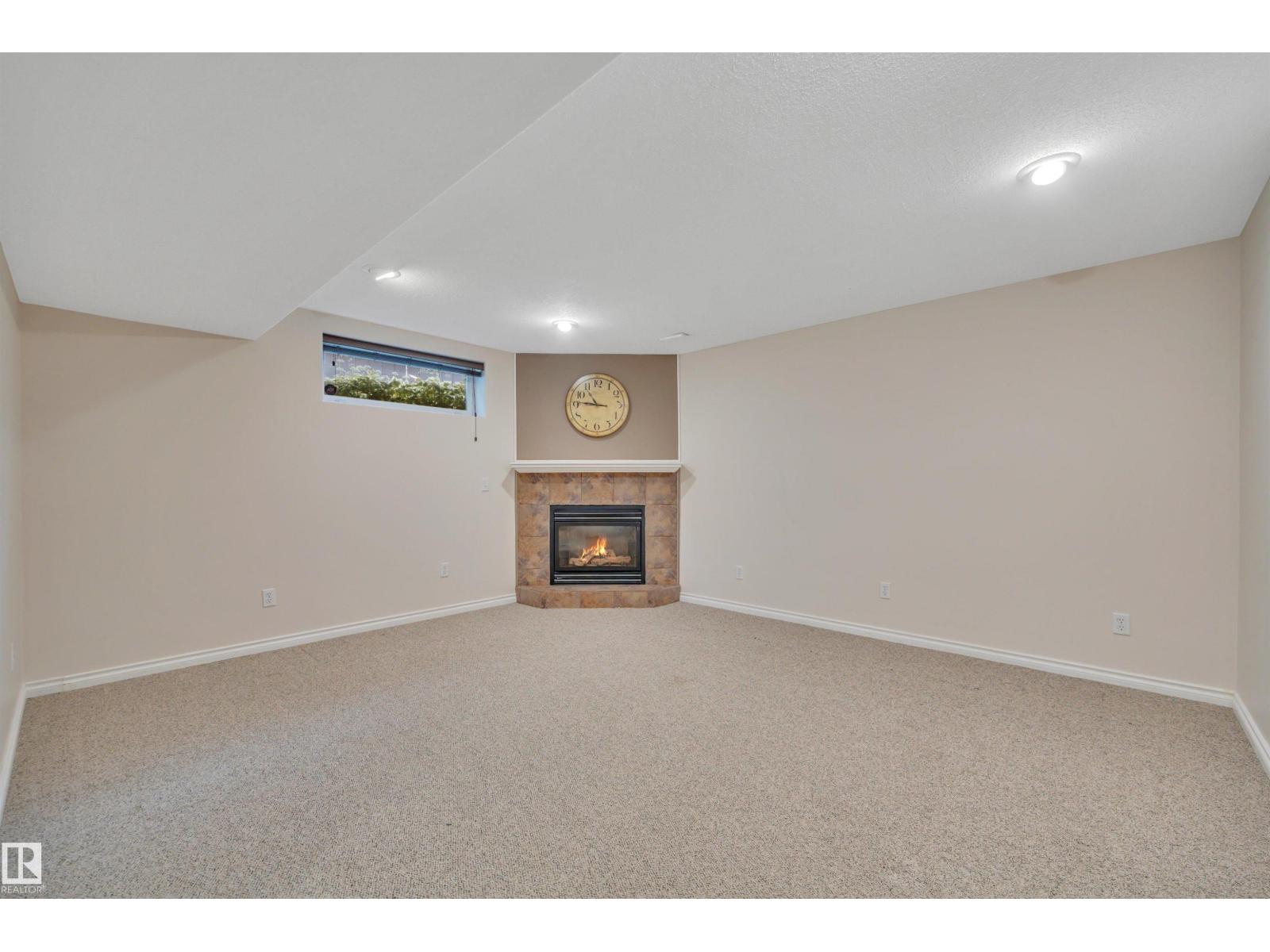 78 BIRCHMONT CR - 35