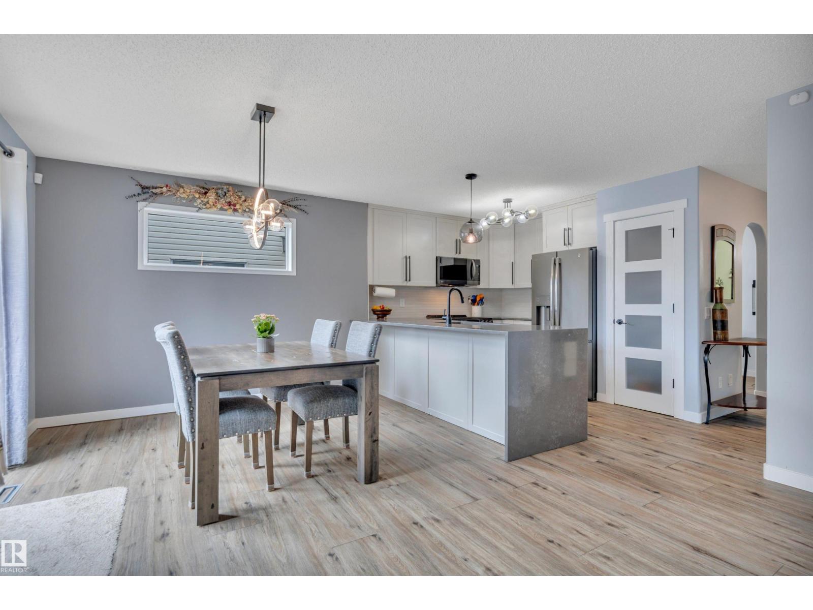 78 BIRCHMONT CR - 10