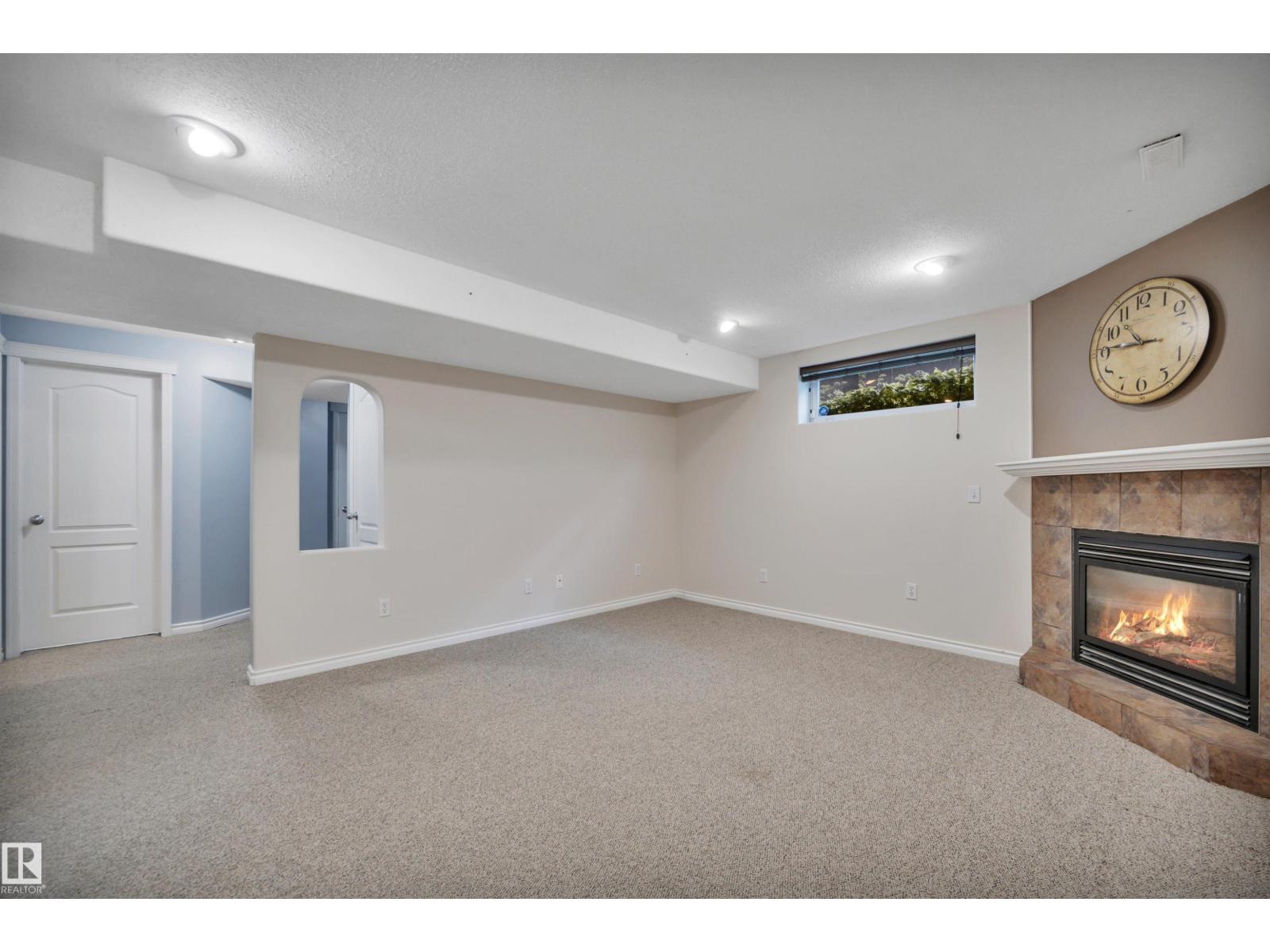 78 BIRCHMONT CR - 36