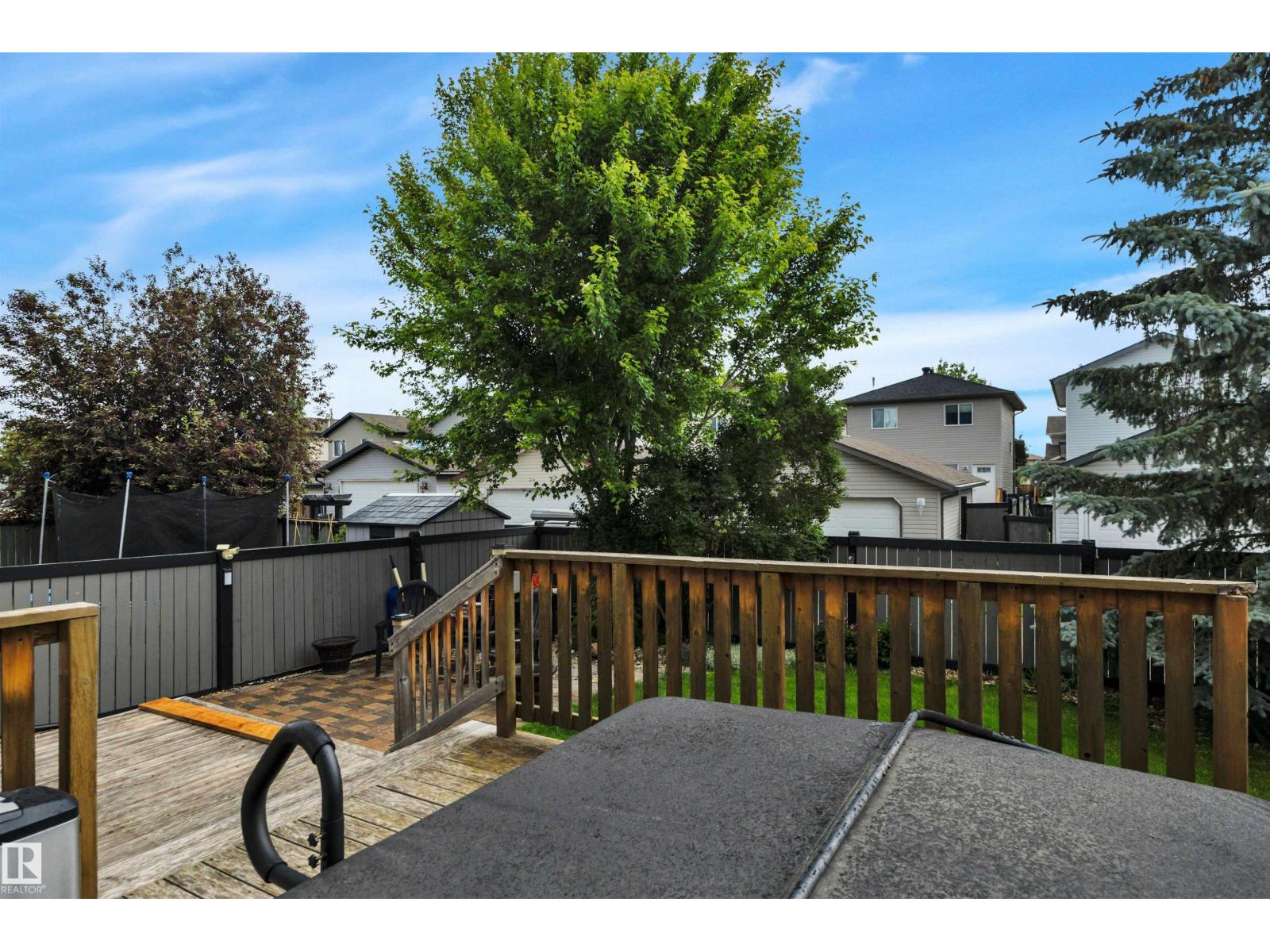 78 BIRCHMONT CR - 44