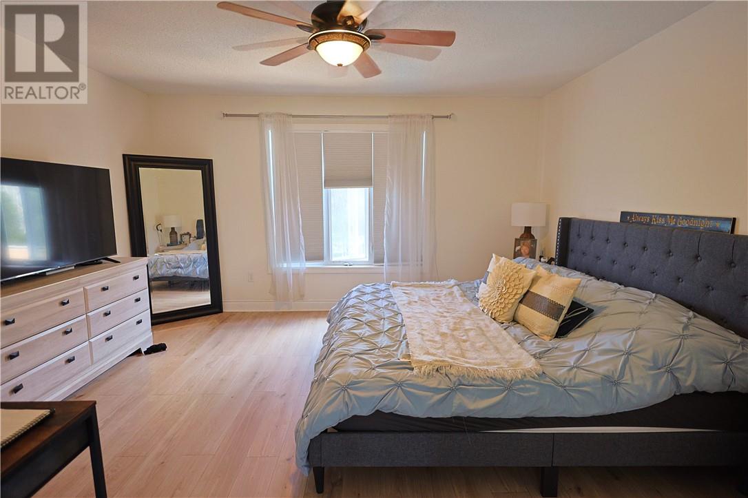 312 Braemore Cres - Image 51