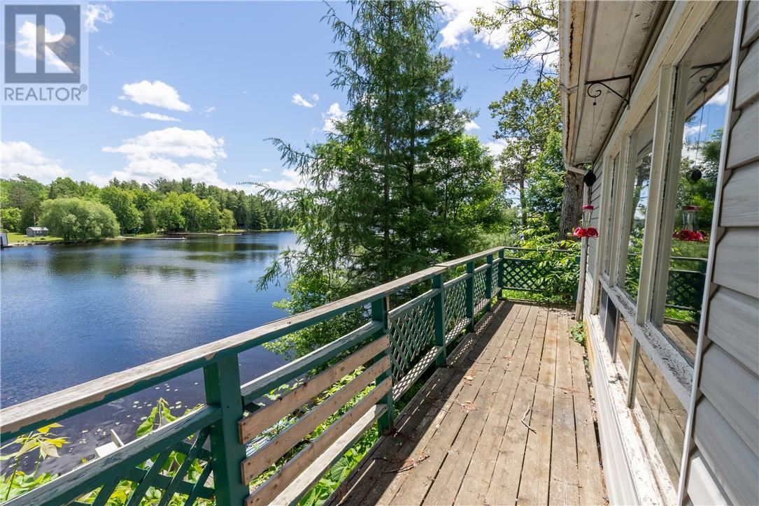 274 Turenne Road - 10