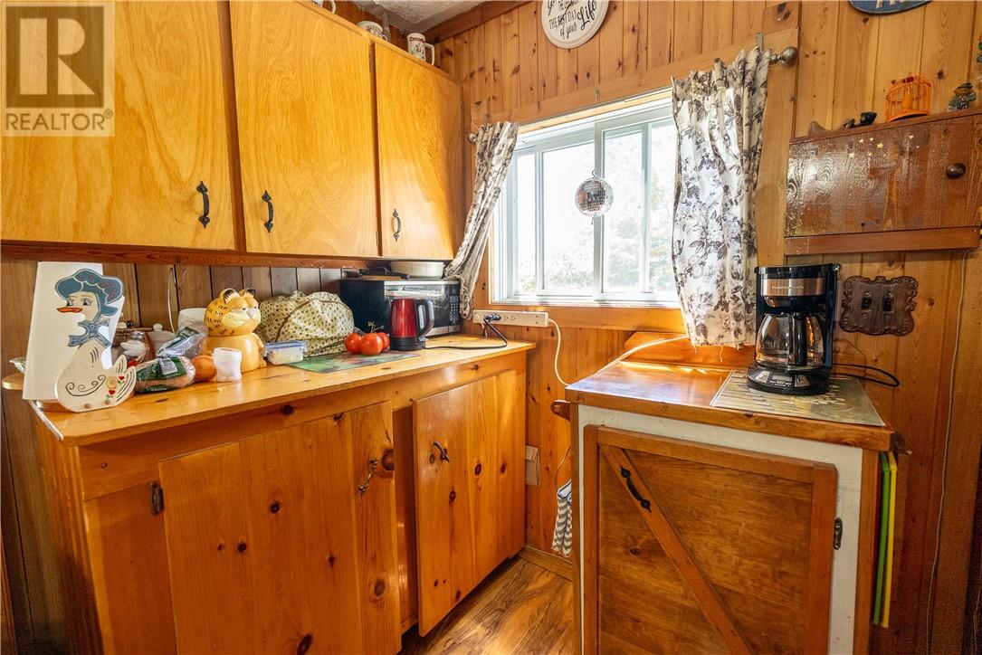 274 Turenne Road - 24