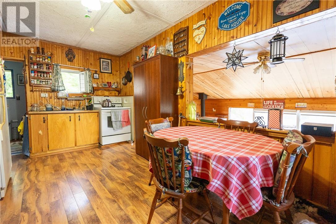 274 Turenne Road - 27