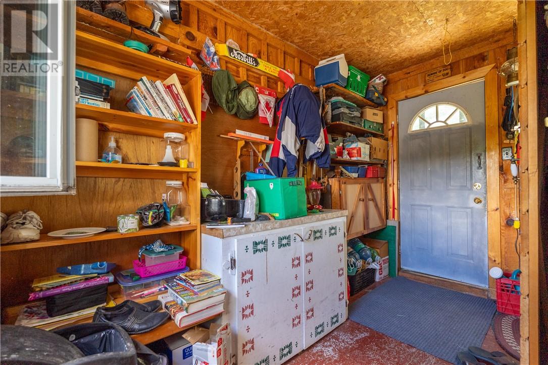 274 Turenne Road - 29