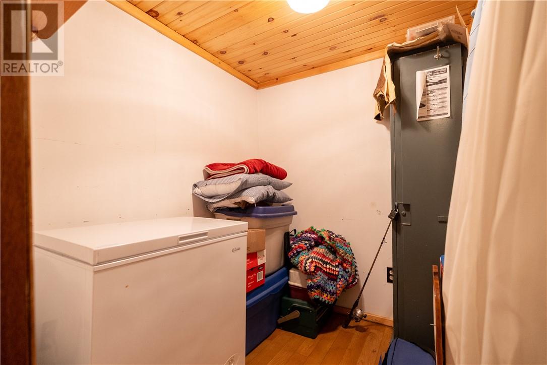 274 Turenne Road - 34
