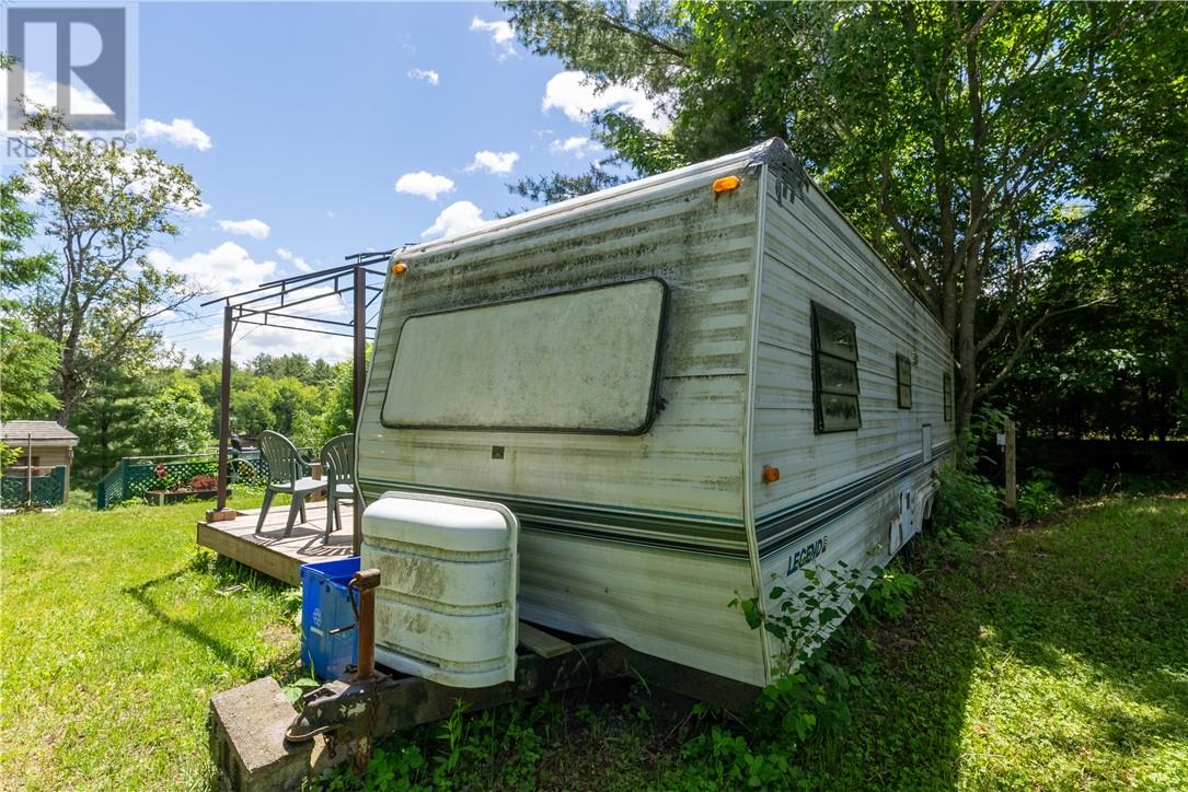 274 Turenne Road - 41