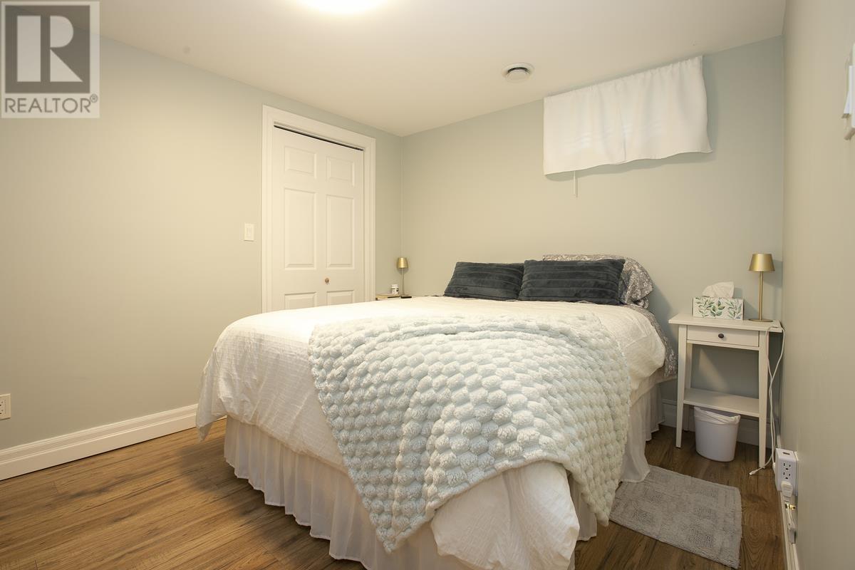 14 Robin ST - 46