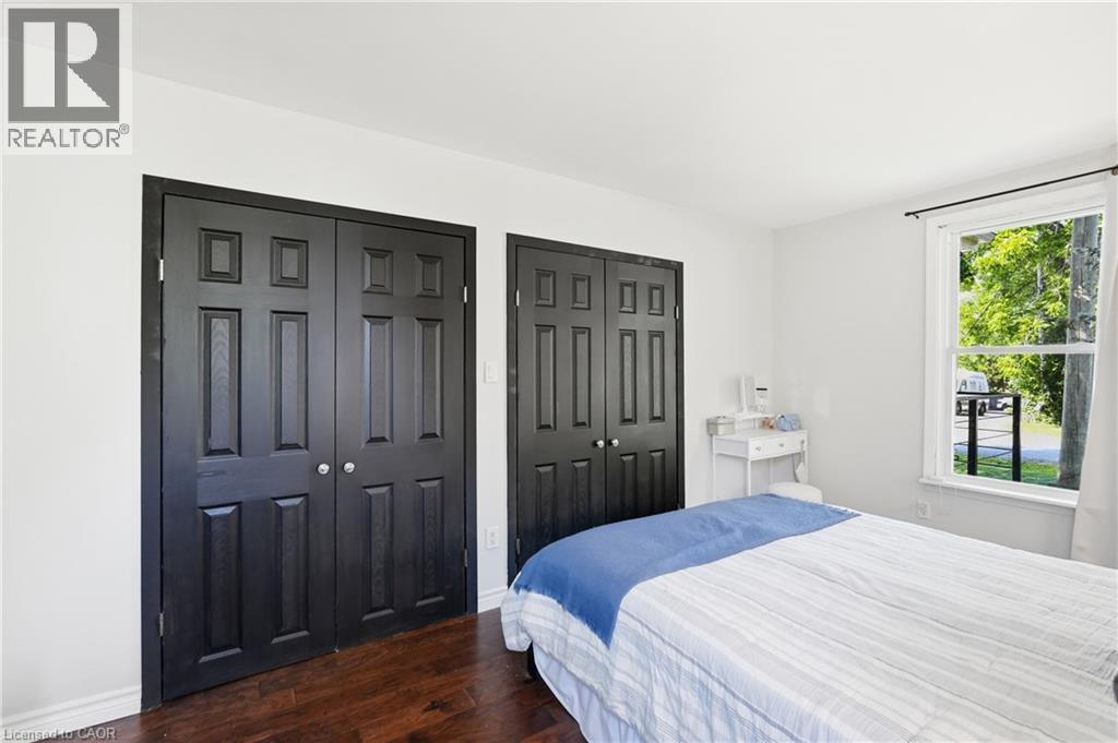 21 RENFREW Street E - Image 19