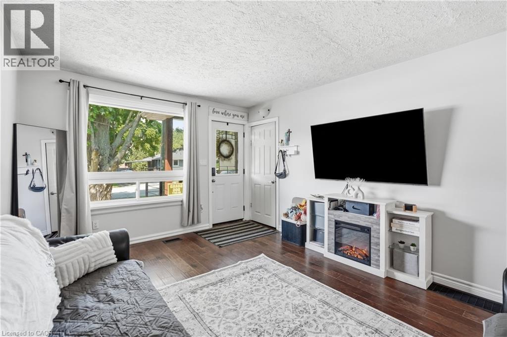 21 RENFREW Street E - Image 7