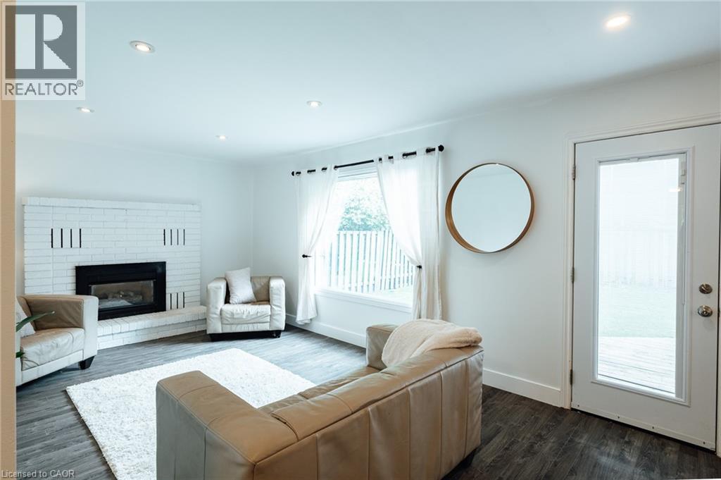 277 CANTERBURY Drive - 14