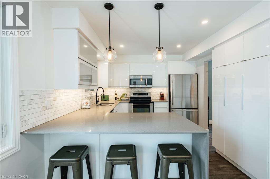 277 CANTERBURY Drive - 18