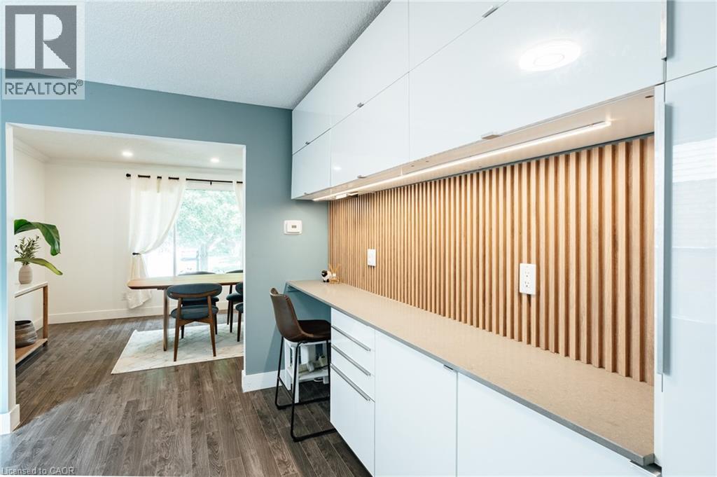 277 CANTERBURY Drive - 23