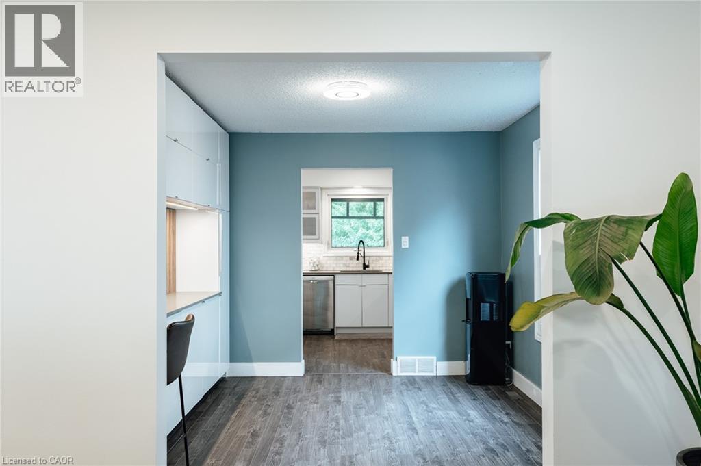 277 CANTERBURY Drive - 28