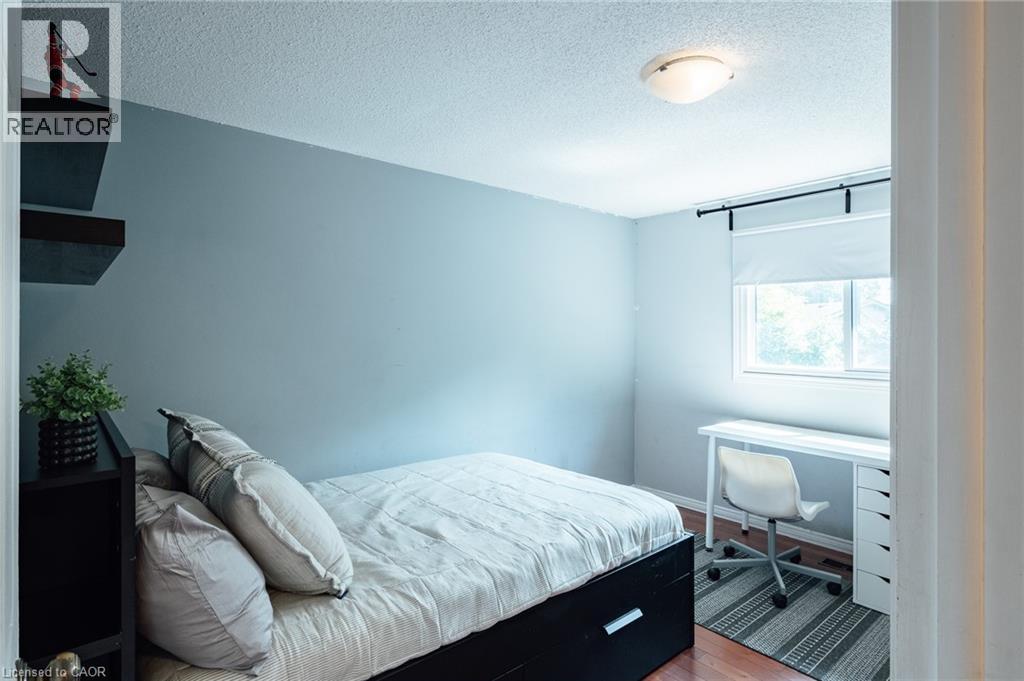 277 CANTERBURY Drive - 34