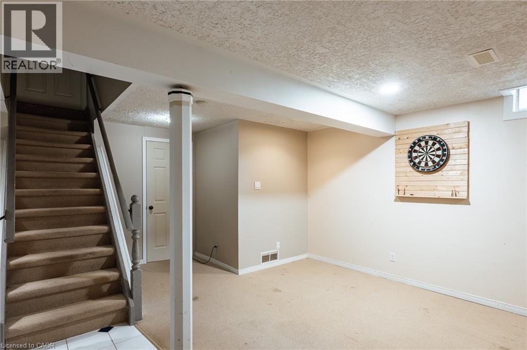 277 CANTERBURY Drive - 42
