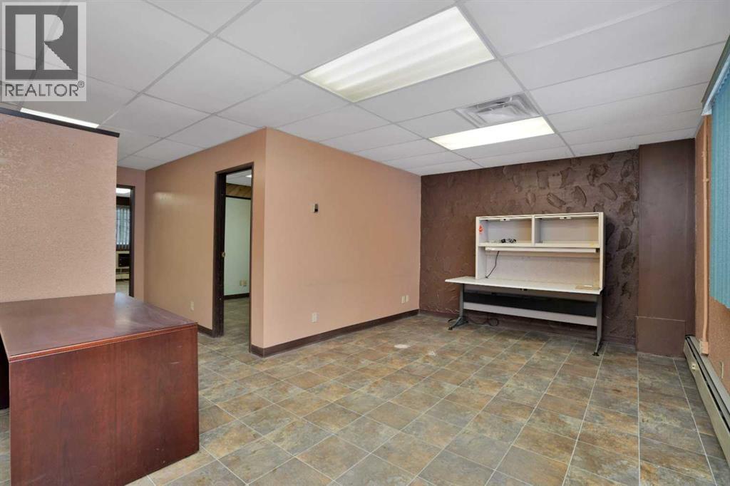 4407 45A Avenue - Photo 35