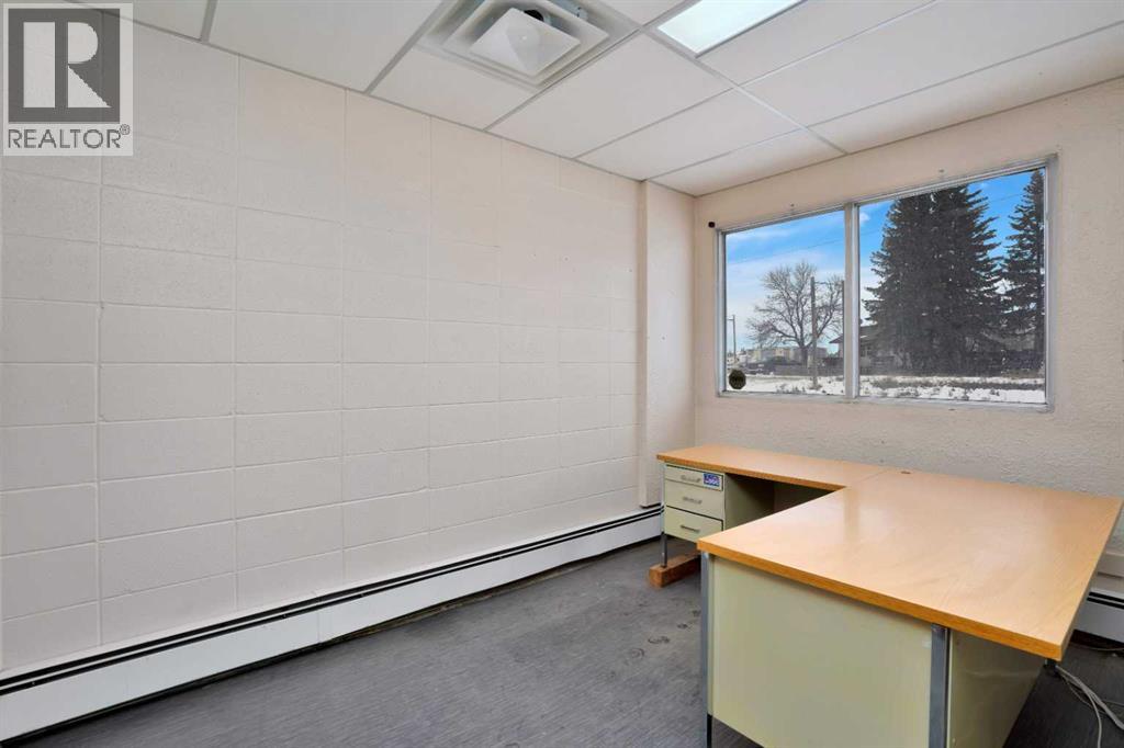 4407 45A Avenue - Photo 29