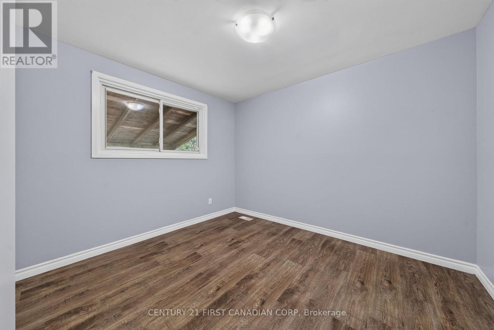 224 CULVER CRESCENT - 11