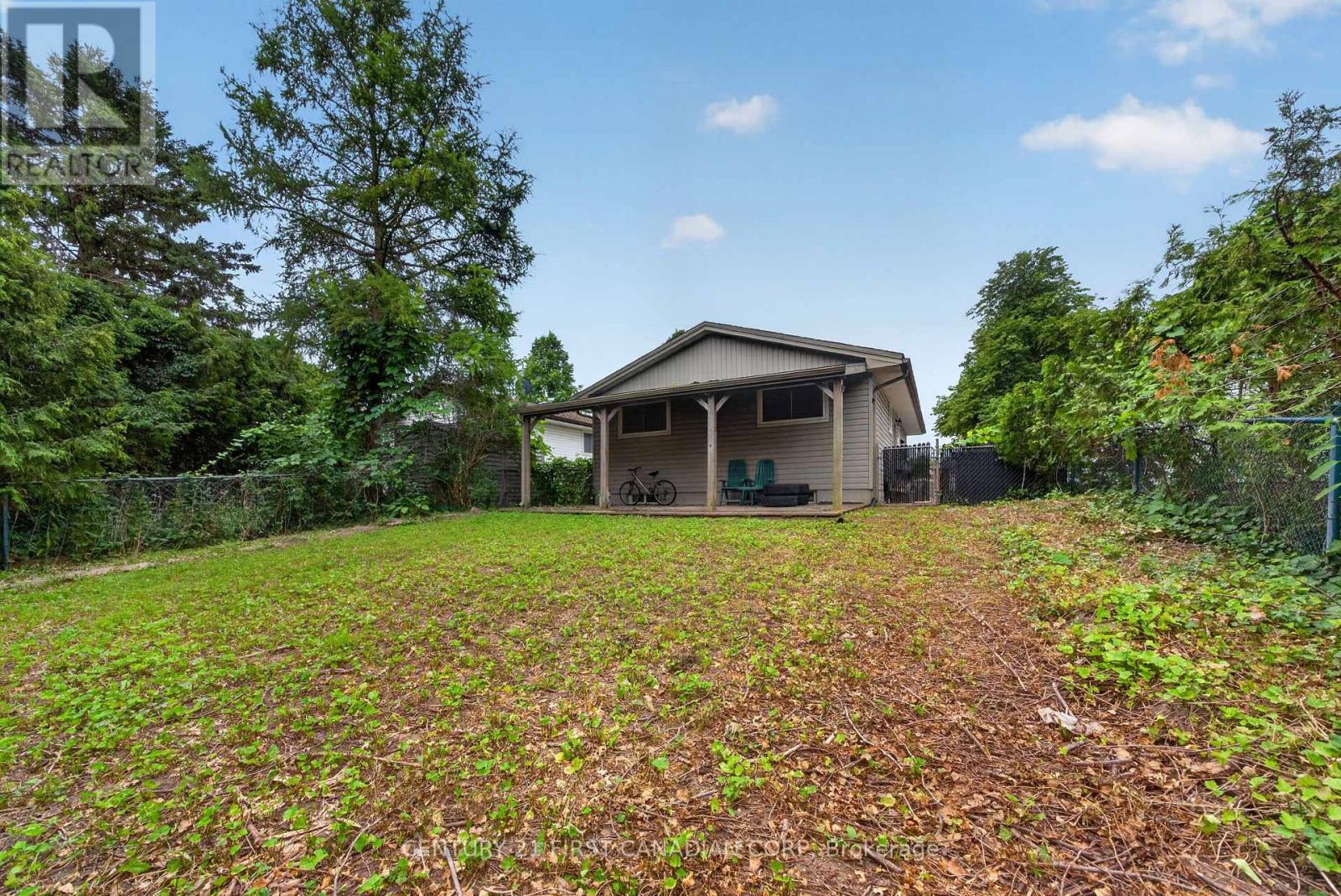 224 CULVER CRESCENT - 20