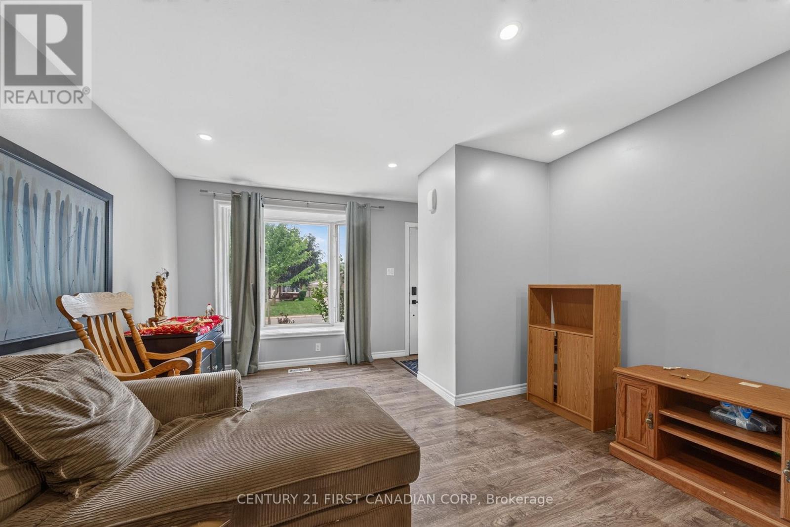 224 CULVER CRESCENT - 8