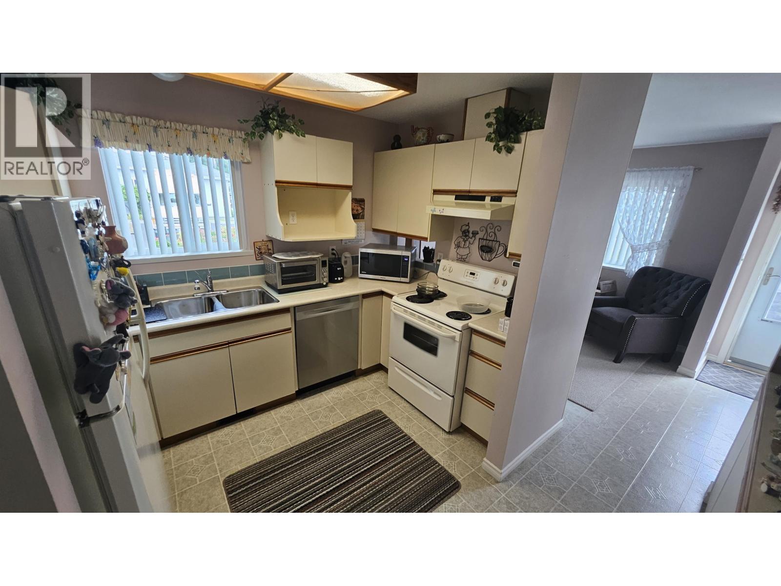 22 23580 DEWDNEY TRUNK ROAD, Maple Ridge