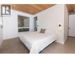 1572 Mountain Road, Gibsons, BC V0N1V2 Photo 15