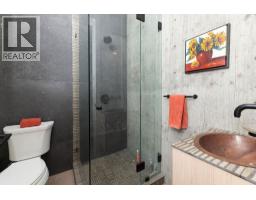 1572 Mountain Road, Gibsons, BC V0N1V2 Photo 40