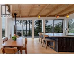 1572 Mountain Road, Gibsons, BC V0N1V2 Photo 12