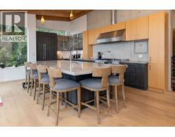 1572 Mountain Road, Gibsons, BC V0N1V2 Photo 9