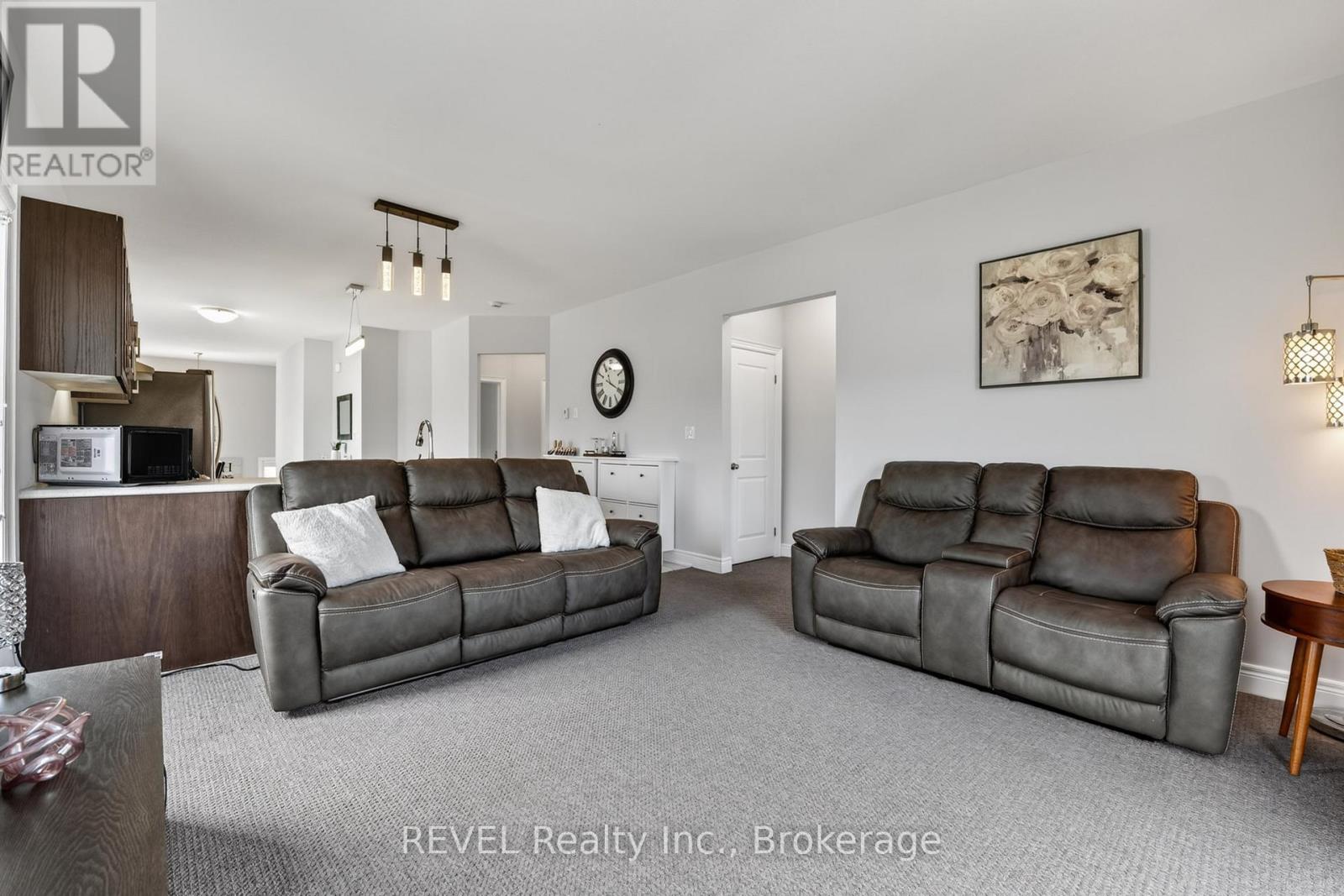 881 BURWELL STREET - 10