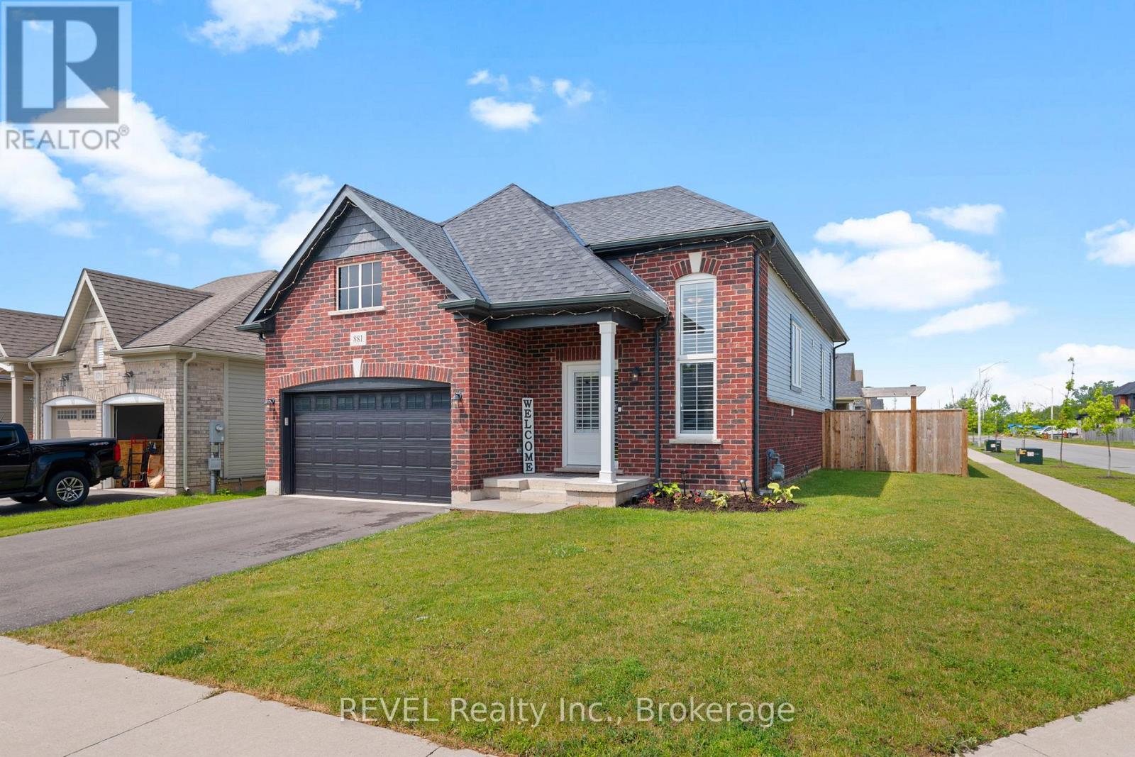 881 BURWELL STREET - 2