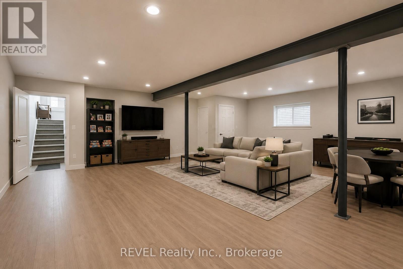 881 BURWELL STREET - 26