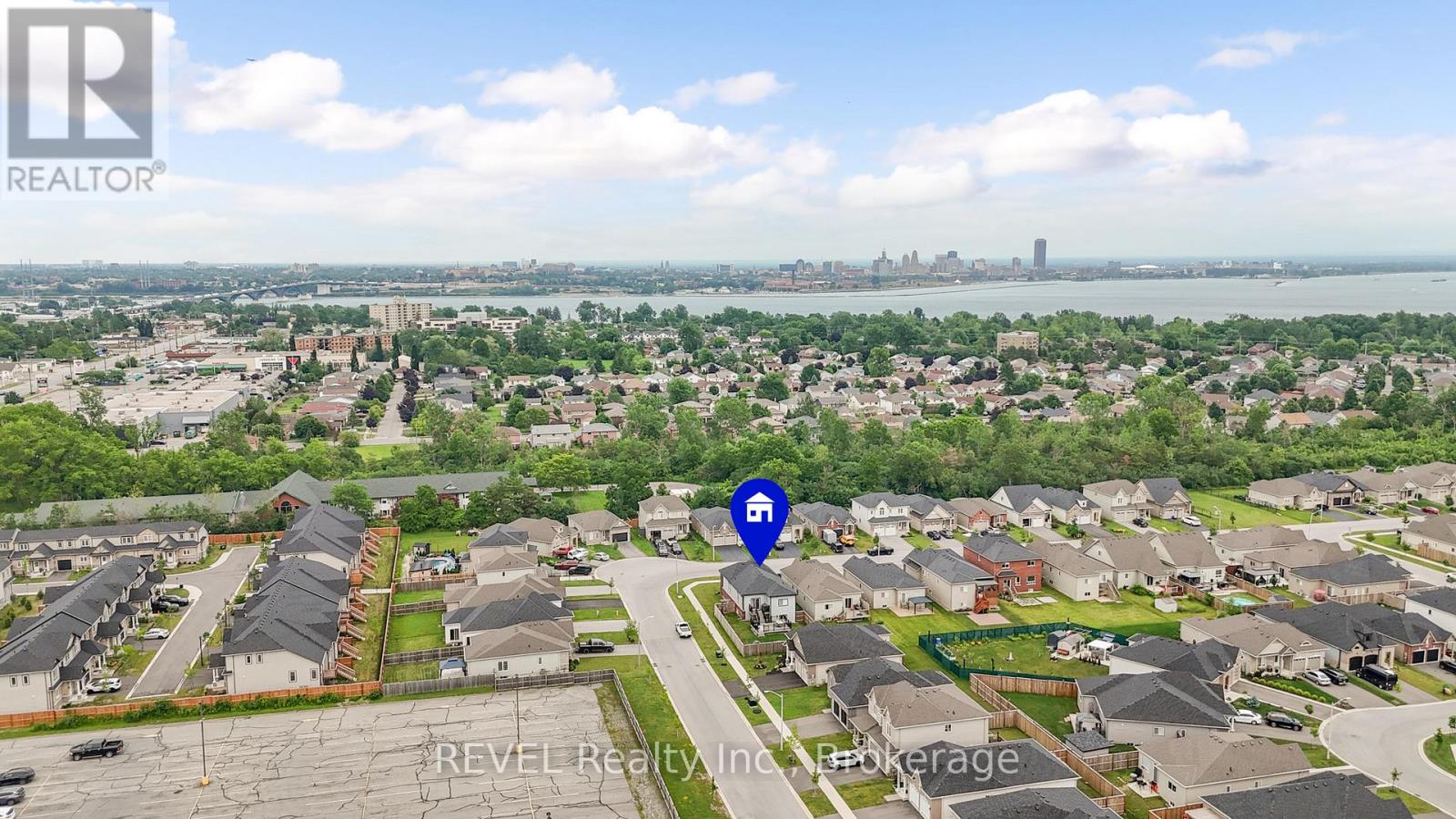 881 BURWELL STREET - 32