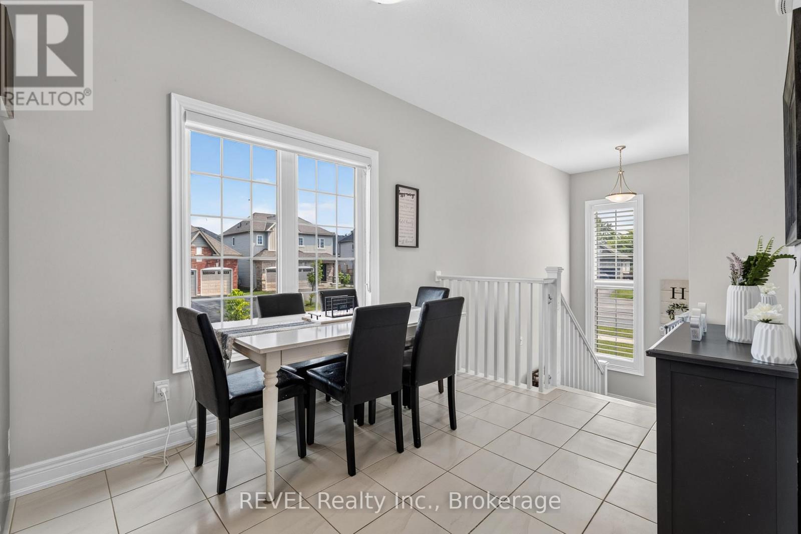 881 BURWELL STREET - 5