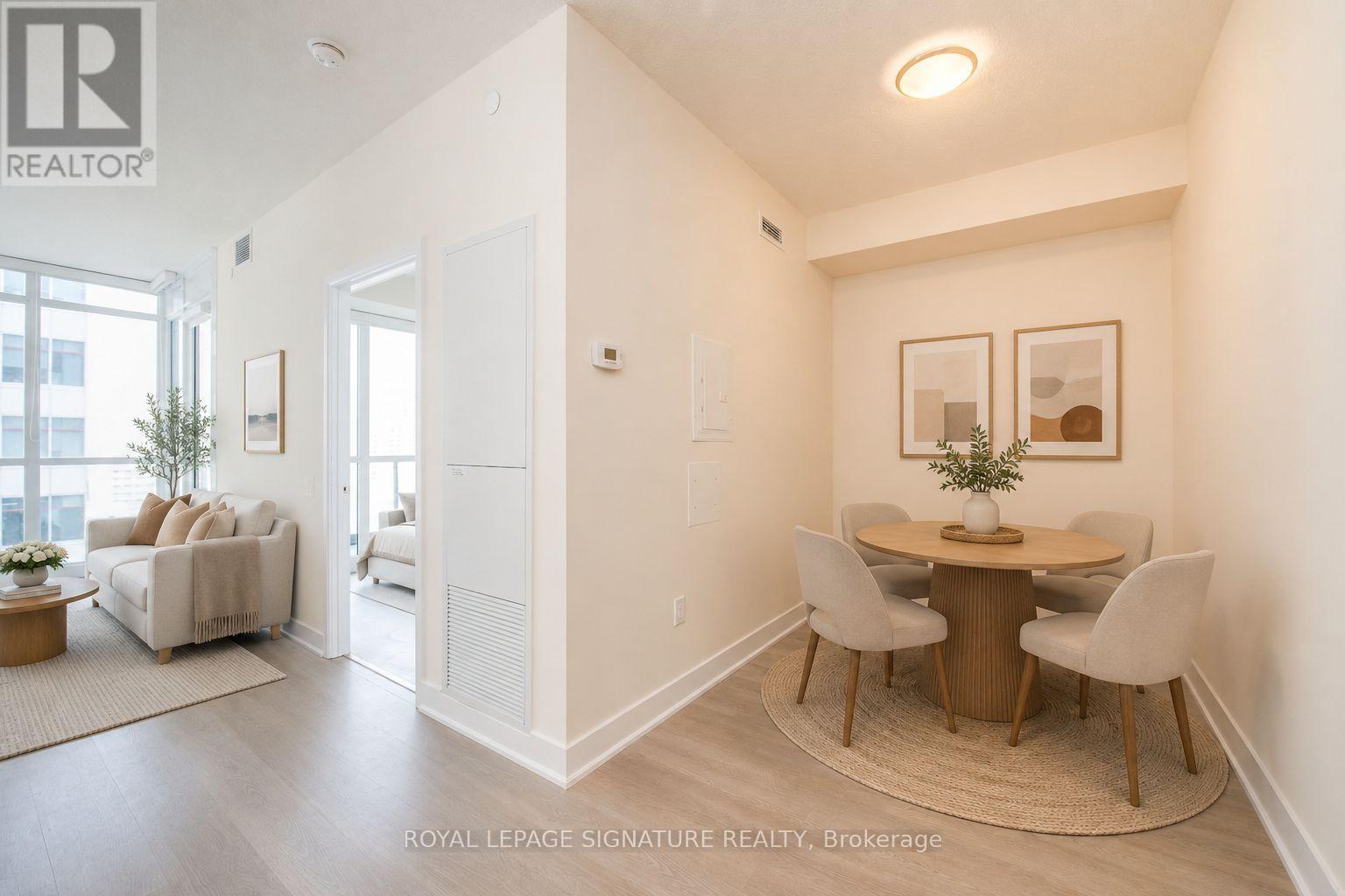 #806 30 ROEHAMPTON AVENUE - 21