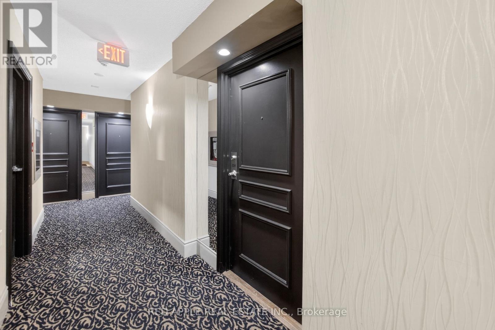#204 872 SHEPPARD AVENUE W - 11