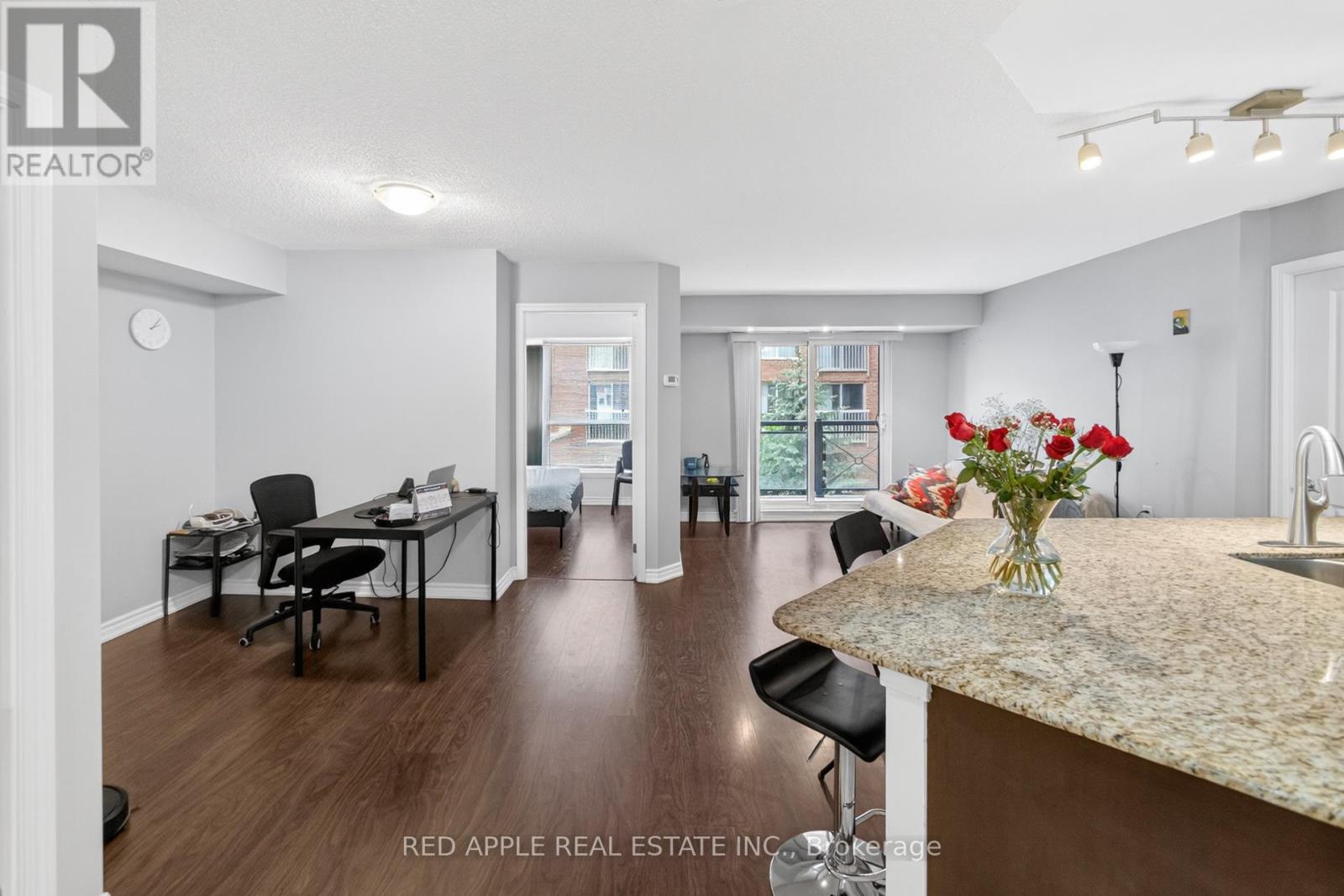 #204 872 SHEPPARD AVENUE W - 13