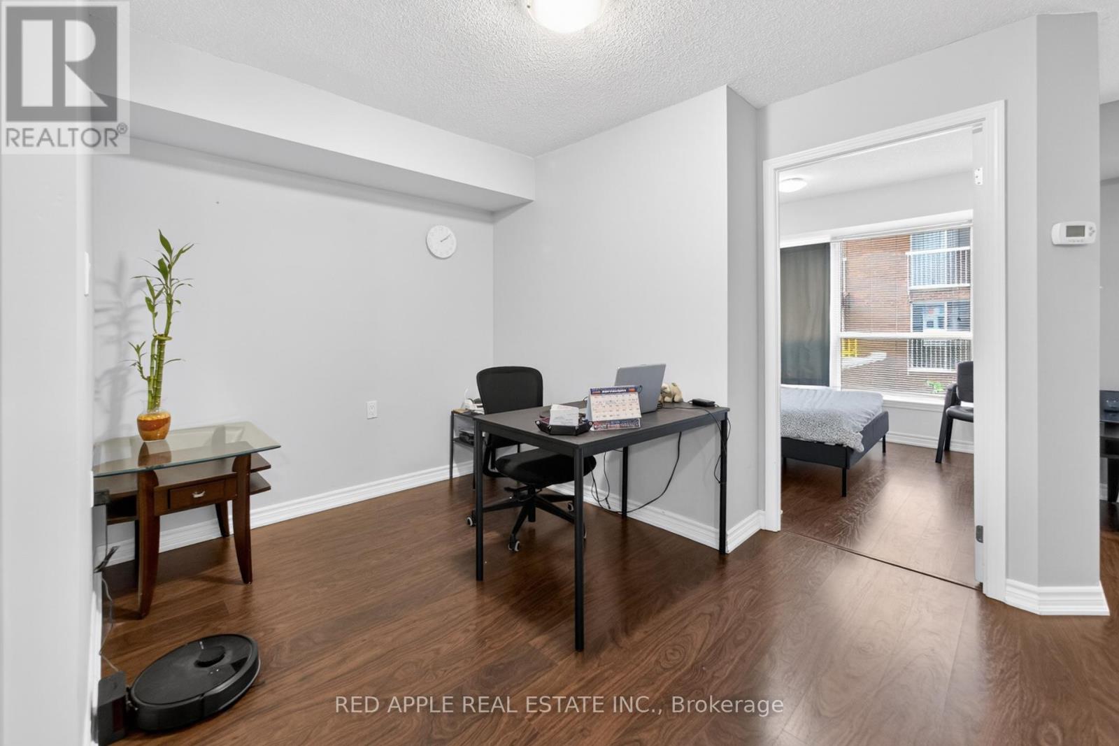 #204 872 SHEPPARD AVENUE W - 19