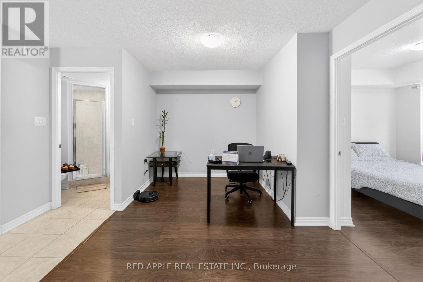 #204 872 SHEPPARD AVENUE W - 20