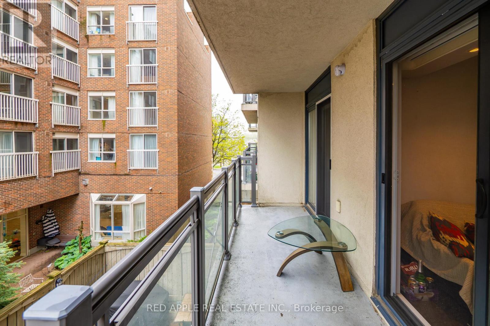 #204 872 SHEPPARD AVENUE W - 30