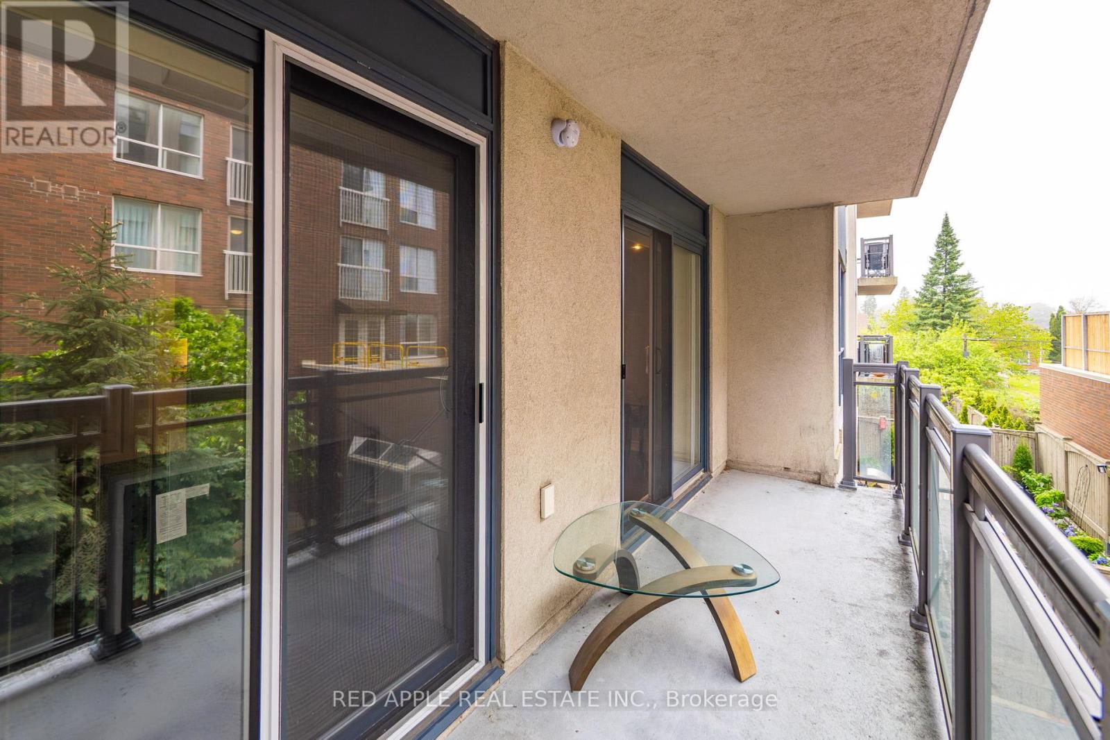 #204 872 SHEPPARD AVENUE W - 32