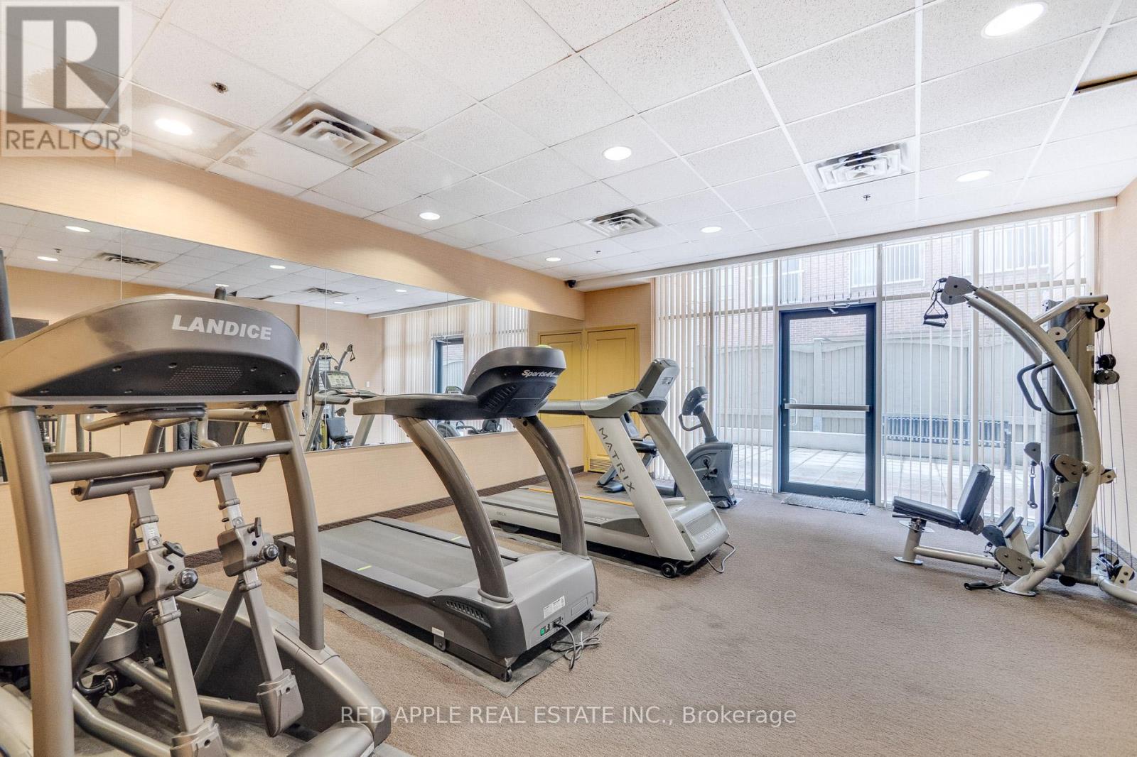 #204 872 SHEPPARD AVENUE W - 40