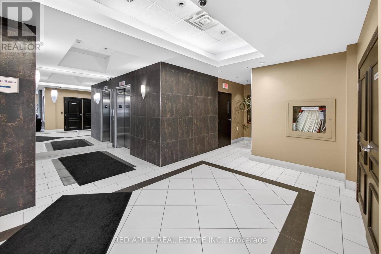#204 872 SHEPPARD AVENUE W - 9