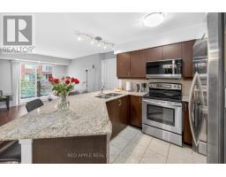 204 - 872 Sheppard Avenue W, Toronto, ON M3H5V5 Photo 17
