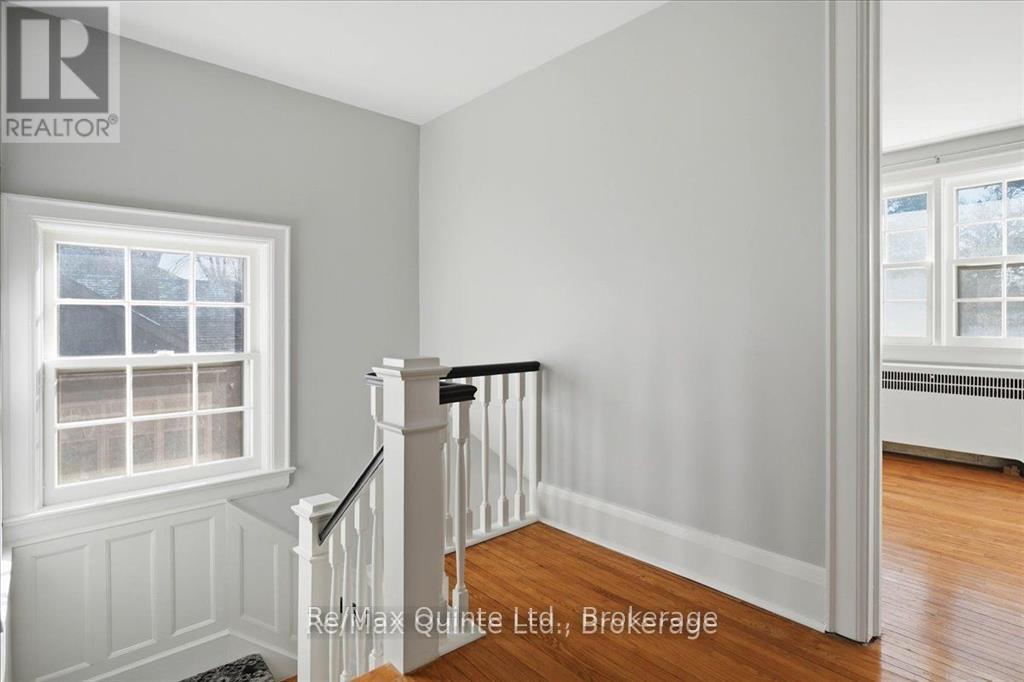 238 VICTORIA AVENUE - 26