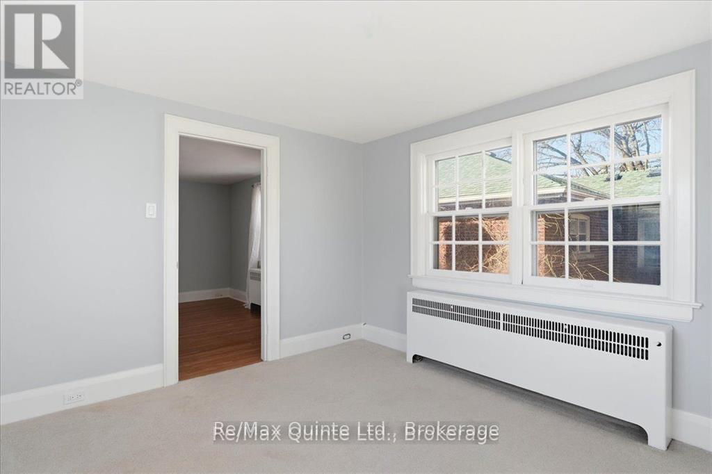 238 VICTORIA AVENUE - 38